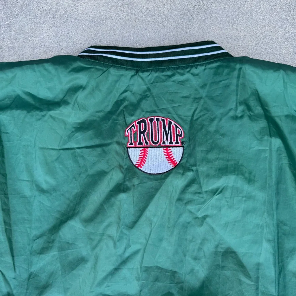The Rock Authentic Mens 3XL Green Trump Baseball V-Neck Nylon Windbreaker Jacket